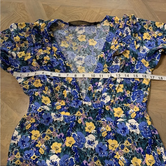 Code x Mode Maxi Blue Floral Dress size XS Puff Sleeves Elastic Waist V-neck - Picture 11 of 12